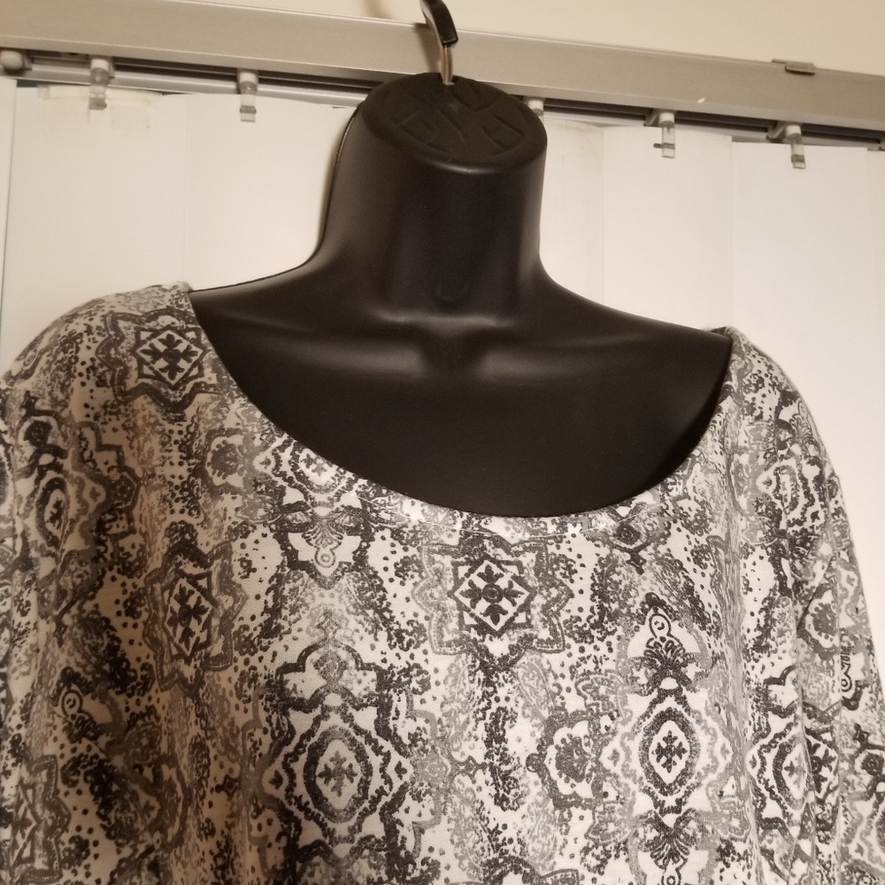 Lantern/Bell Sleeve Dress 3x nwt